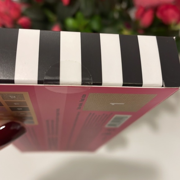 SEPHORA warm wishes eyeshadow palette. - Picture 6 of 7